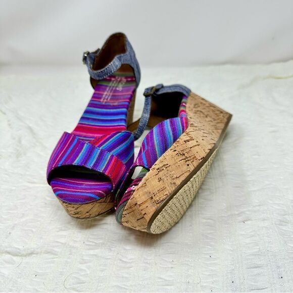 Toms Multi-color Wedges- Size 8.5 - Picture 12 of 14